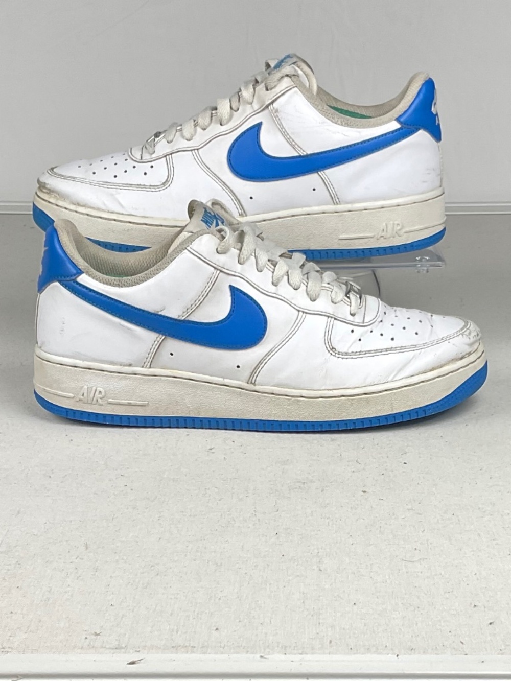 Nike Air Force 1 '07 Low White Photo Blue Sneakers Men's 9.5 Women's 11 AF1